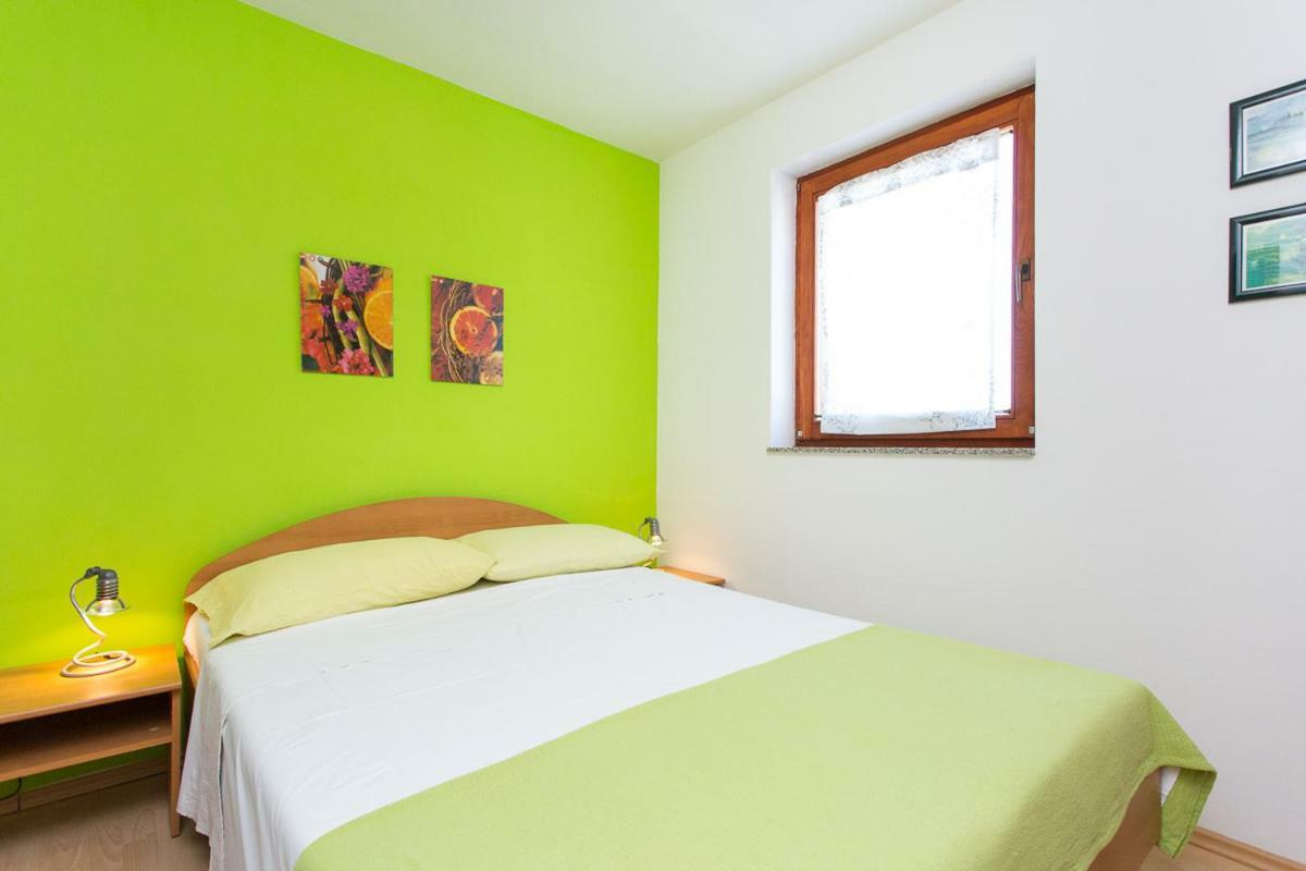 1-Bedroom Apartment With Loggia In Punat Island Krk Kültér fotó